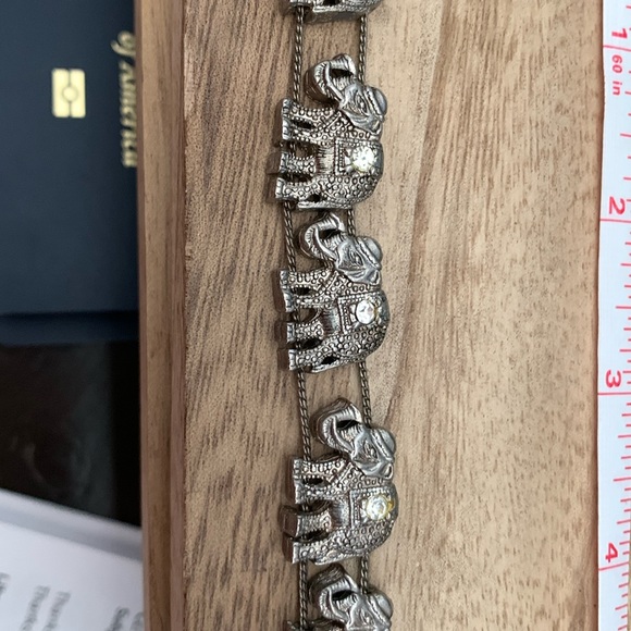 Elephant slide bracelet with clasp - Picture 1 of 3